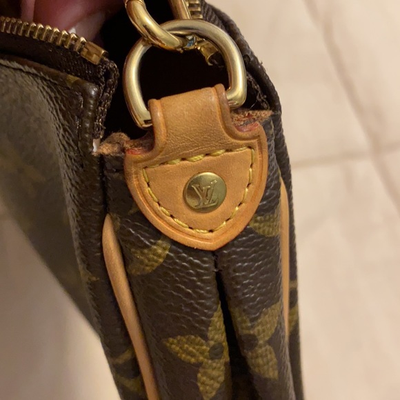 ♥️Flawless Authentic Louis Vuitton Eva Monogram Bag♥️ - Picture 5 of 9